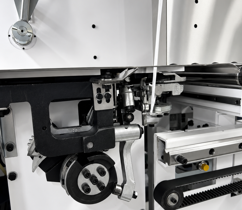 Double head PE strapping unit